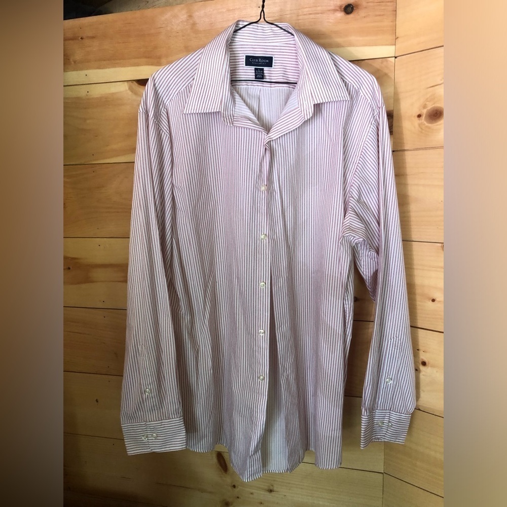 Club room men’s button-down dress shirt, size large